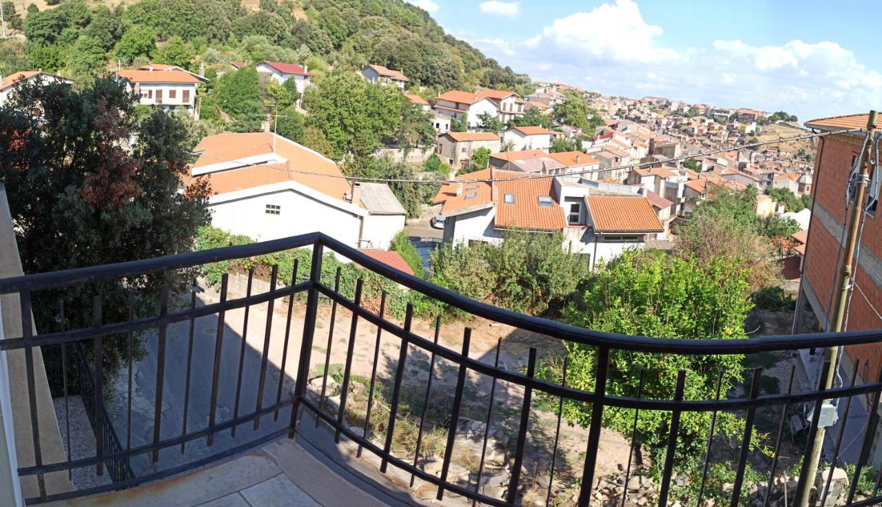 Casa Sias Διαμέρισμα Santu Lussurgiu Εξωτερικό φωτογραφία