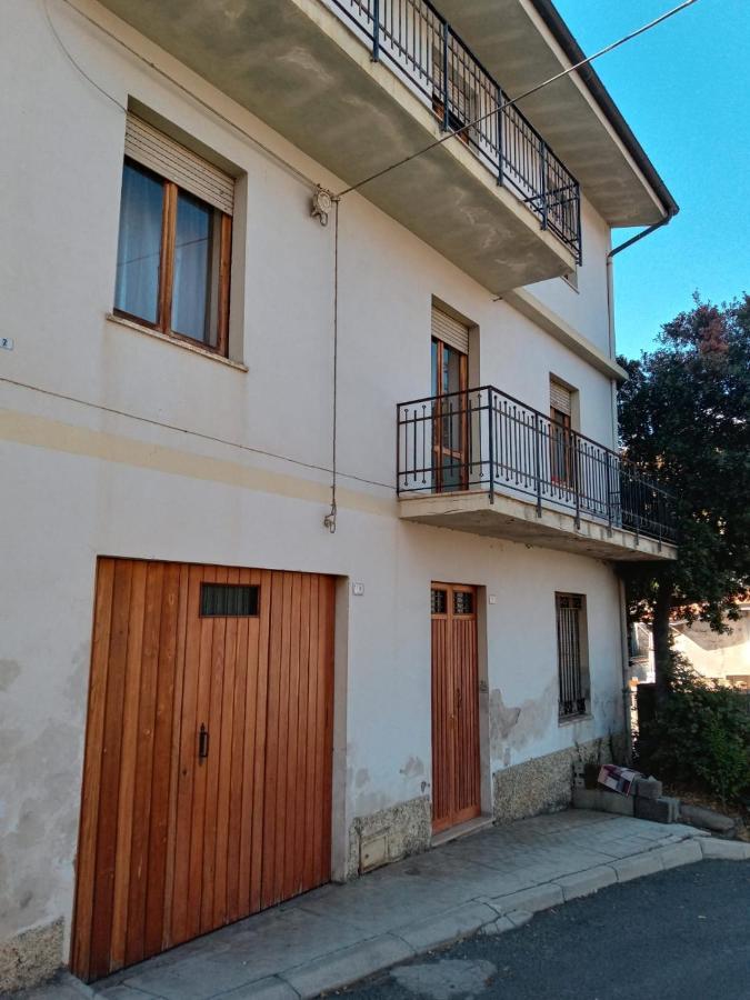 Casa Sias Διαμέρισμα Santu Lussurgiu Εξωτερικό φωτογραφία